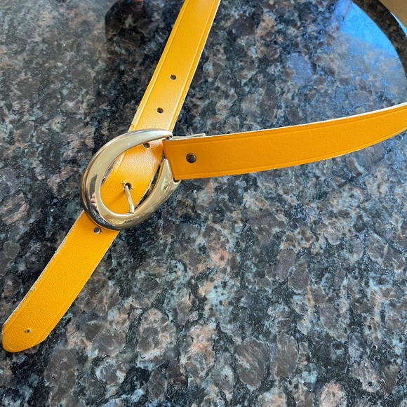 Vintage Tilted Yellow & Gold Asymmetrical Belt - Picture 1 of 5